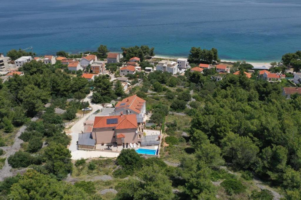 Apartments Panorama With Seasonal Pool Slatine Exterior photo